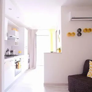 Charme & Chic - Centro Appartement Bari